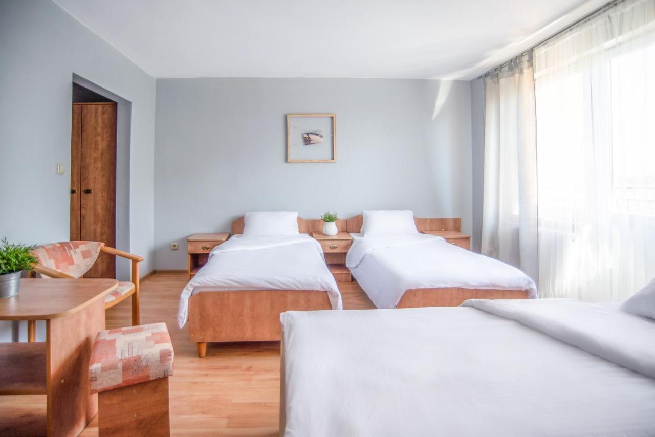 Promyk Hotell Rewal Exteriör bild